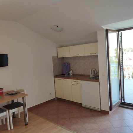 App Sime Klarin, Br.3 Apartment Jezera Exterior photo