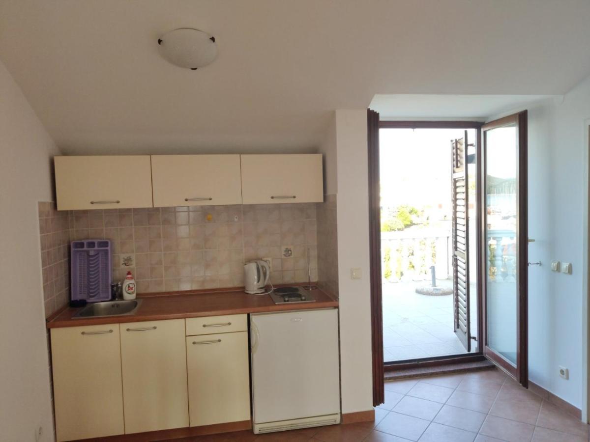 App Sime Klarin, Br.3 Apartment Jezera Exterior photo
