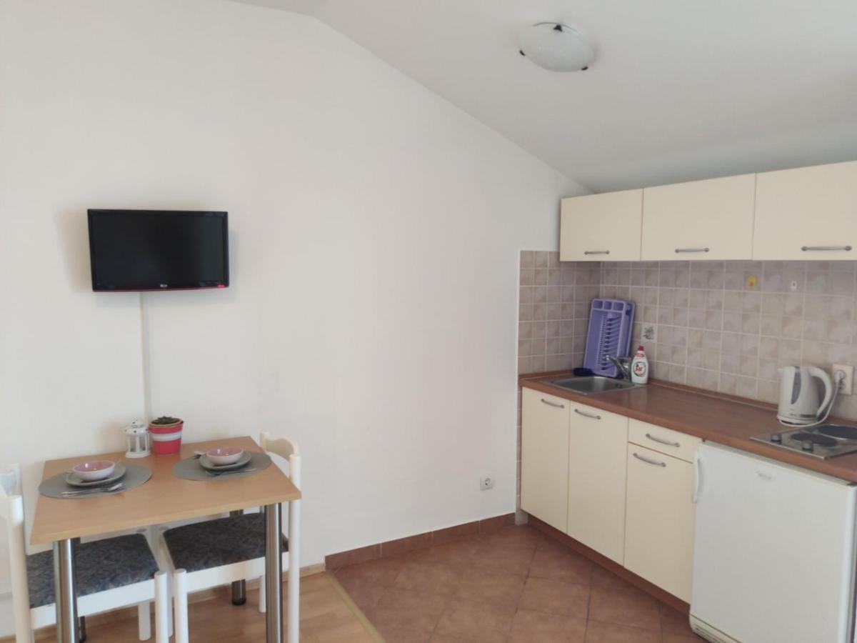 App Sime Klarin, Br.3 Apartment Jezera Exterior photo