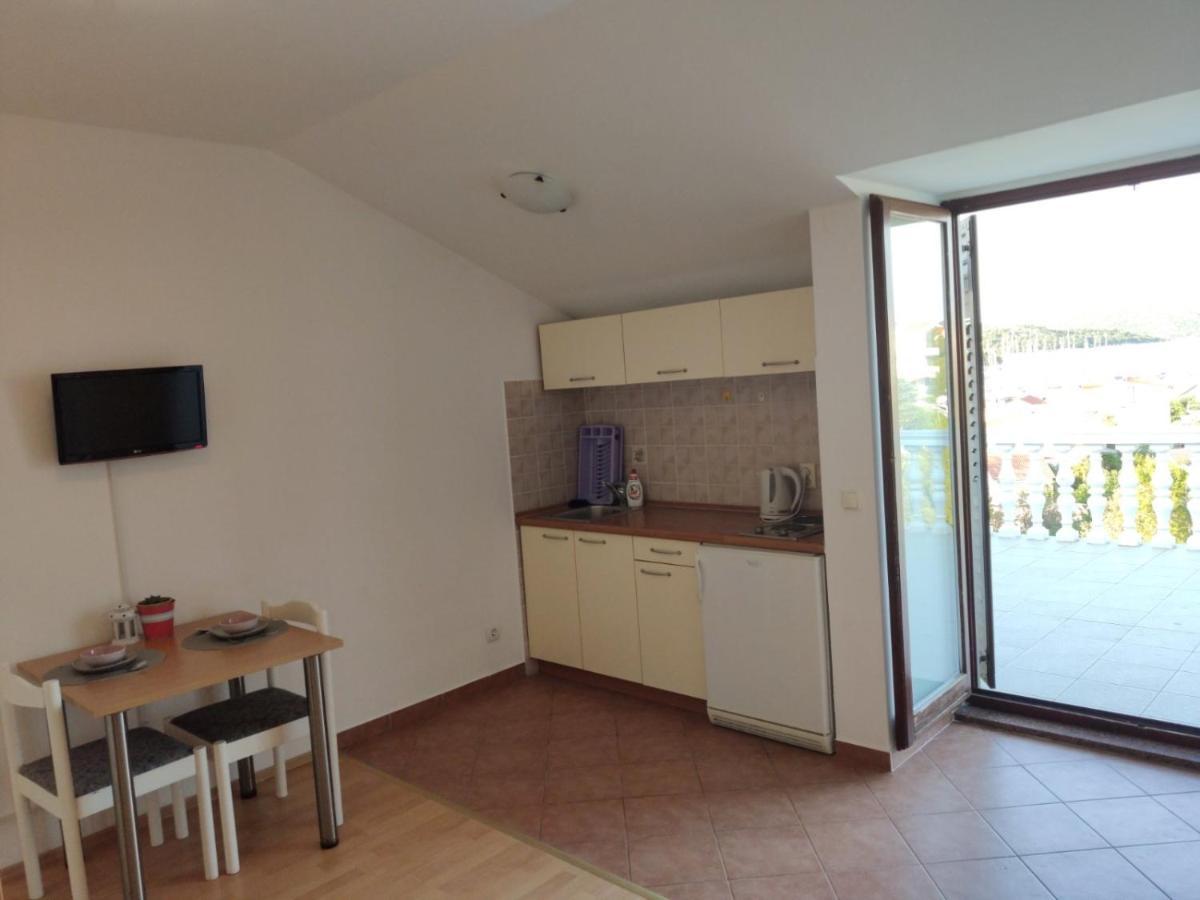 App Sime Klarin, Br.3 Apartment Jezera Exterior photo